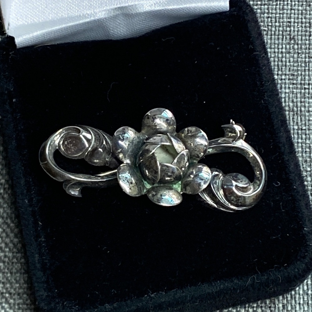 Vintage Beau Sterling Silver Floral Brooch Pin – Mid Century Scroll Design –4.1g